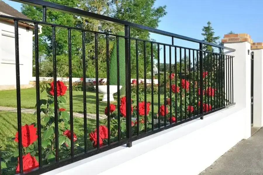 Aluminum Fence Installation